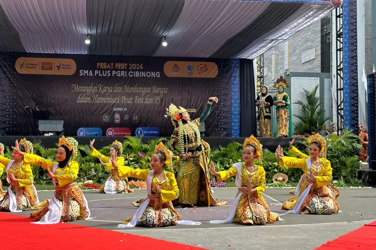 Pesat Fest 2024 di halaman SMA Plus PGRI Cibinong, Rabu, 6 November 2024. (Diskominfo)