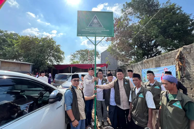 Sebagai bentuk dukungan untuk Aswaja, Calon Wali Kota Bekasi Tri Adhianto mewakafkan tanah untuk Gedung Aswaja Center (dok pribadi)