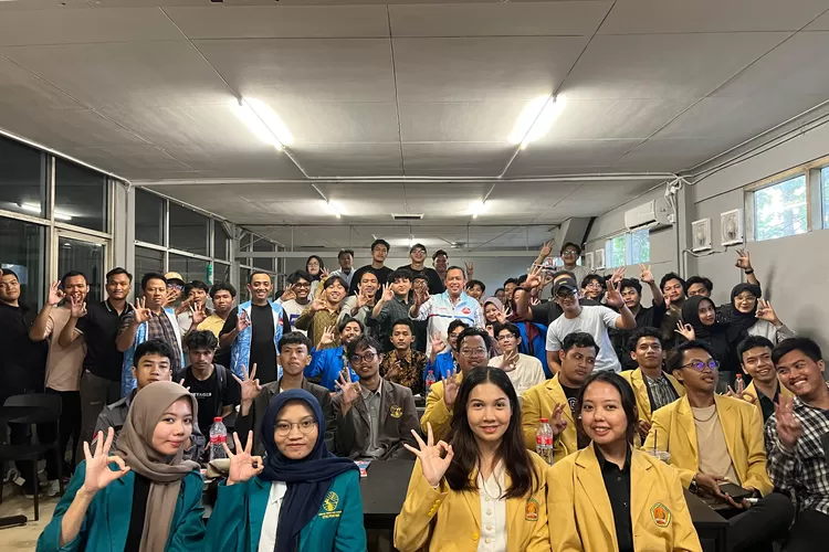 Cawalkot Bekasi nomor urut 3 Tri Adhianto menggencarkan Gerakan Kota Bekasi Berkarya untuk membuka lapangan kerja (dok pribadi)