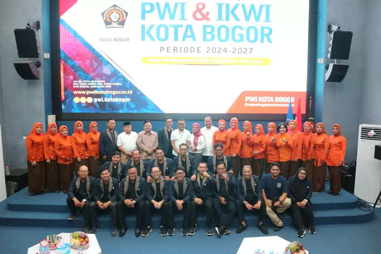 Pelantikan pengurus PWI Kota Bogor dan IKWI Kota Bogor 2024-2027. (PWI)
