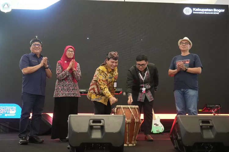 Penganugerahan Gelar Inovasi Daerah Kabupaten Bogor ke-9 di Cibinong City Mall (CCM), Jumat, 8 November 2024. (Diskominfo)