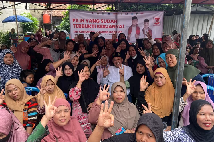 Warga Cikiwul dan Jakamulya beri sambutan hangat sekaligus deklarasikan dukungan buat Tri Adhianto jadi Wali Kota Bekasi (dok pribadi)