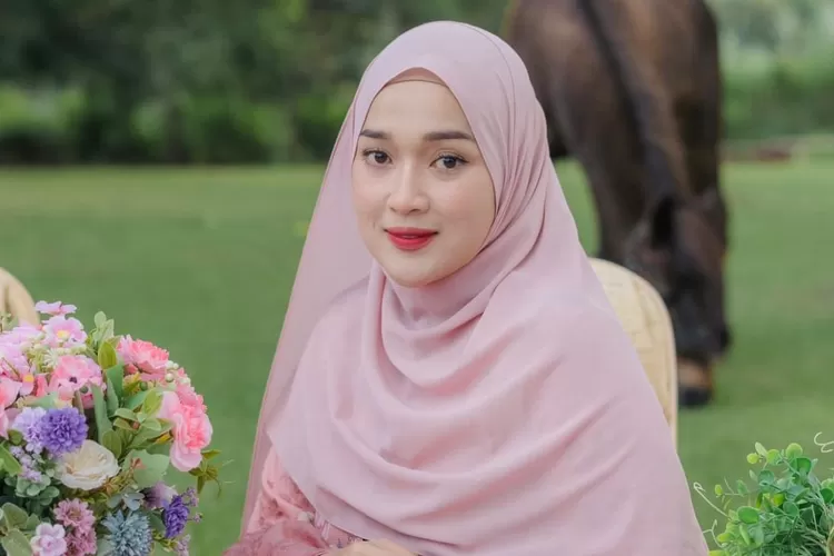 Reaksi Ririe Fairus setelah kabar Ayus Sabyan dan Nissa Sabyan mencut. (Instagram/@ririe_fairus)