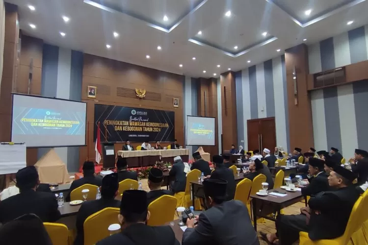 MUI Kabupaten Bogor menggelar Bahtsul Masail: Peningkatan Wawasan Keindonesiaan dan Kebogoran di Ballroom Hotel Lorin Syariah, Sentul, Kabupaten Bogor, Sabtu, 23 November 2024. (MUI)