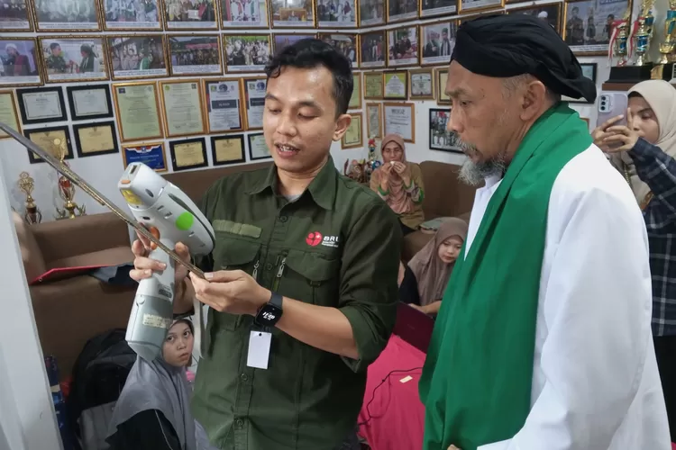 Bangunan Museum Prabu Siliwangi di Ponpes Al-Fath di Sukabumu nggak representatif meskipun pengunjung sering membludak (Satiri)