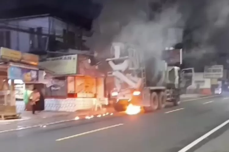 Tangkapan layar kecelakaan di Jalur Puncak Bogor. (Tangkapan layar)