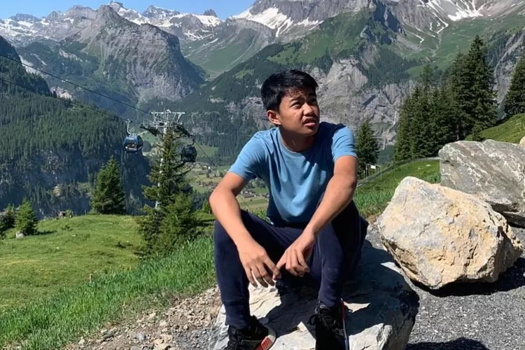 Sosok Jhony Saputra, anak dari crazy rich Kalimantan Selatan, Haji Isam. (Instagram/@jonisaputra09)