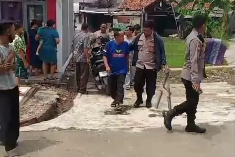 Sempat viral karena memalak PKL di Alun-Alun Karawang sambil mabuk, polisi di Karawang berhasil menangkap preman tersebut (Herman)