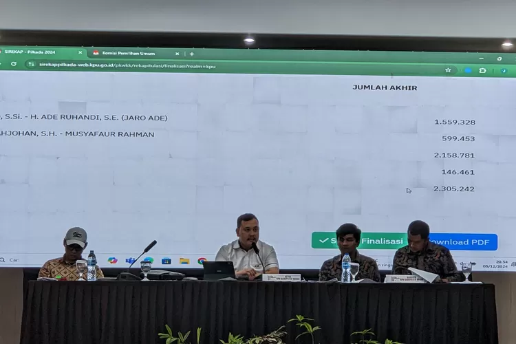 Rekapitulasi penghitungan suara Pilkada 2024 Kabupaten Bogor di Darmawan Park Sentul, Kamis, 5 Desember 2024 malam. (Panca)