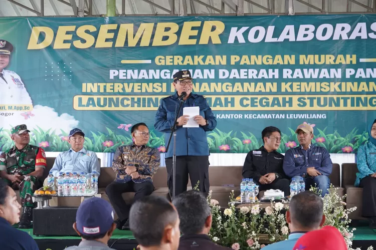 Pj Bupati Bogor Bachril Bakri dan jajaran berkunjung ke wilayah Kecamatan Leuwiliang, Sabtu, 14 Desember 2024. (Diskominfo)