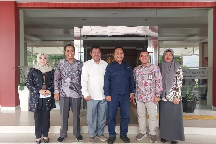 Kekurangan ruang kelas, Unsika Kabupaten Karawang memilih membangun kelas dari kontainer dengan dana miliaran (Herman)