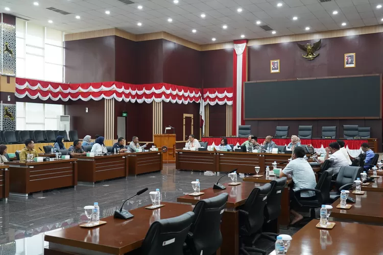 DPRD Kota Bogor memanggil Dishub, Perumda Trans Pakuan dan PT Kodjari. Begini nasib program BisKita Transpakuan (DPRD Kota Bogor)