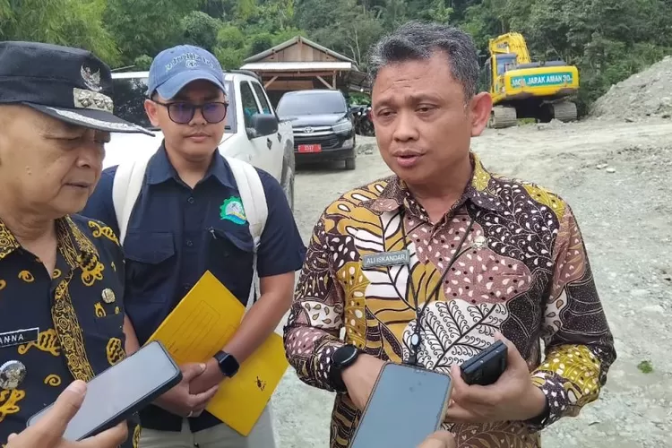 Kepala DPMPTSP Kabupaten Sukabumi, Ali Iskandar (Indra)