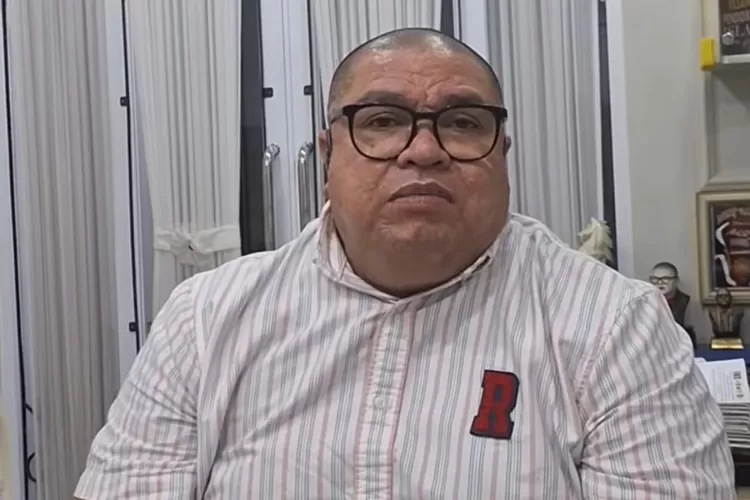 Pengacara kondang, Razman Nasution yang tengah menangani permohonan anak Nikita Mirzani, Lolly. (Instagram/@razmannasution71)