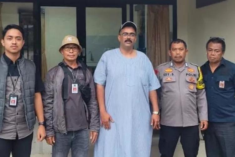 Kantor Imigrasi Bogor amankan WNA yang&nbsp;ribut dengan marbot masjid&nbsp;di Puncak Bogor. (Kantor Imigrasi Bogor)