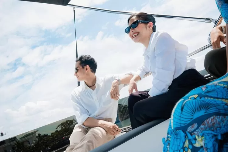 Prilly Latuconsina dan Omara Esteghlal. (Instagram/@prillylatuconsina96)