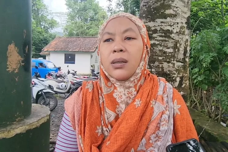 Dewi, sang istri Septian, sekuriti asal Palabuhanratu Sukabumi, yang dibunuh anak bos rental mobil di Kota Bogor mengungkap sisi lain kasus (Indra)