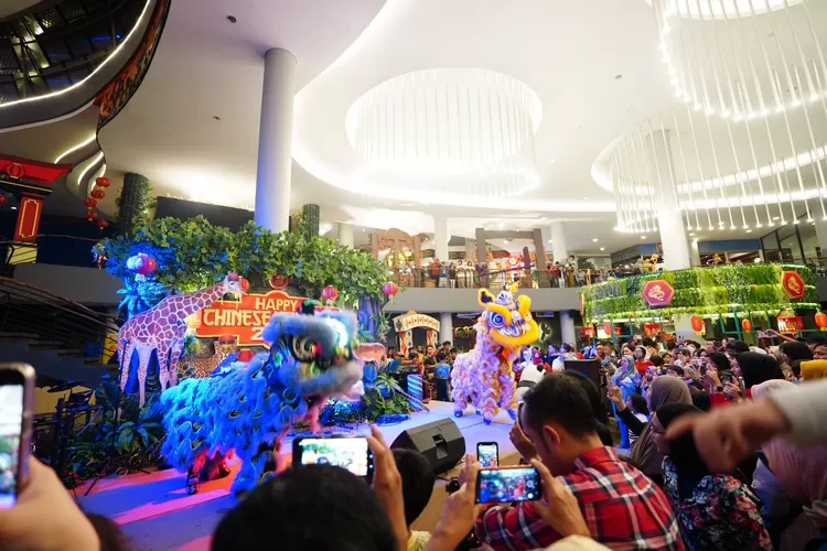 Ada banyak event pertunjukan dan paket spesial Staycation saat perayaan Tahun Baru Imlek 2025 di Royal Safari Garden Puncak Bogor (ist)