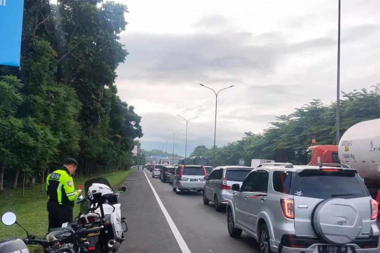 tips jitu yang bisa Anda terapkan saat berkunjung ke Puncak selama libur panjangIsra Miraj dan Tahun Baru Imlek 2025. (Polres Bogor)