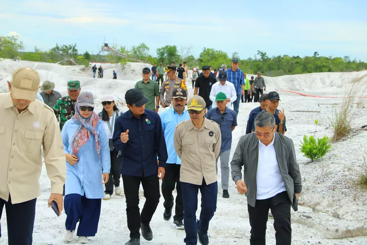 Menteri Lingkungan Hidup Hanif Faisol mendapati kerusakan lingkungan di Katingan Kalimantan Tengah hampir seluas satu kota Jakarta (ist)