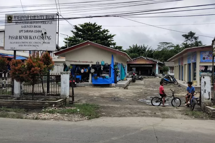 Kondisi Pasar Ikan Ciseeng, Kabupaten Bogor. (Mulya Diva)