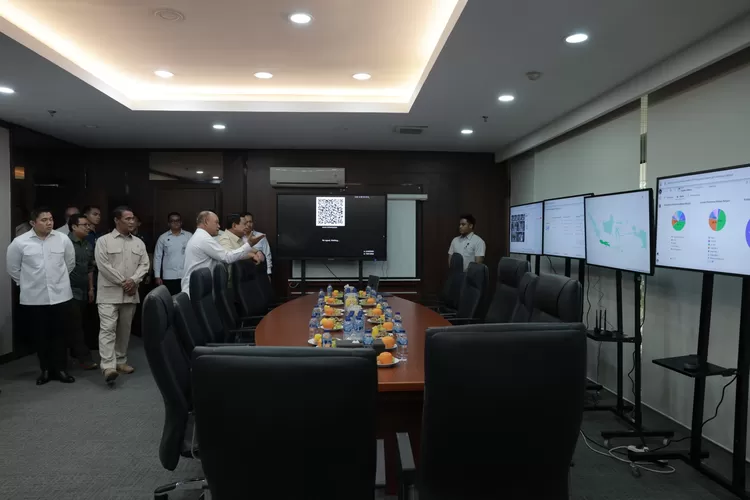 Presiden Prabowo Subianto saat sidak ke Kementerian Pertanian atau Kementan RI, Jakarta, Senin, 3 Februari 2025. (Tim Media Kepresidenan)