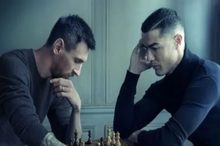 Cristiano Ronaldo dan Lionel Messi dua pesepak bola terbaik di Dunia saat ini ternyata hampir saja bermain untuk satu Klub yang sama. (Instagram : cristiano)