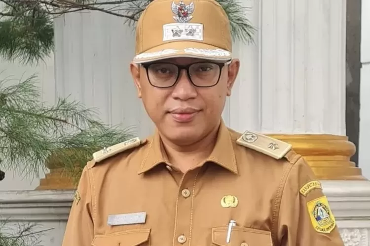 Ketua Apdesi Kabupaten Bogor Abdul Azis Anwar minta ada penambahan mobil operasional desa. (Ist)