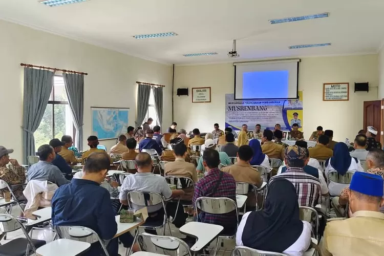 Dalam musrenbang Kecamatan Cisolok Sukabumi tahun 2026, warga ingin agar sektor infrastruktur jadi program prioritas untuk direalisasikan (ist)