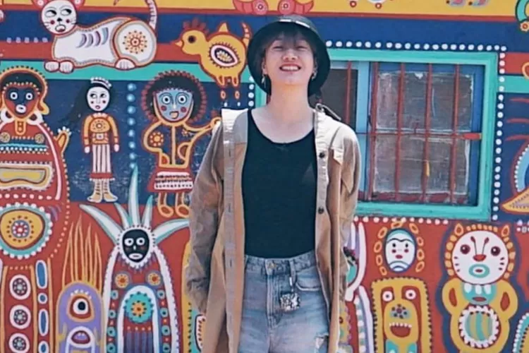 Food vlogger, Ria Sukma Wijaya atau yang lebih dikenal sebagai Ria SW. (Instagram/@riasukmawijaya)