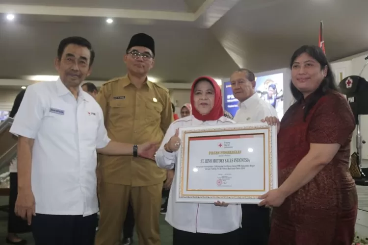 peringatan Hari Relawan dan Diseminasi Transformasi Kebijakan Pelayanan Darah di Ruang Serbaguna I Sekretariat Daerah, Cibinong, Selasa, 11 Februari 2025. (Diskominfo)