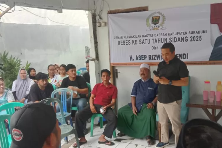 Dalam gelaran reses, Anggota DPRD Kabupaten Sukabumi Asep Rizwan mendapat keluhan infrastruktur dan sarana keagamaan (ist)
