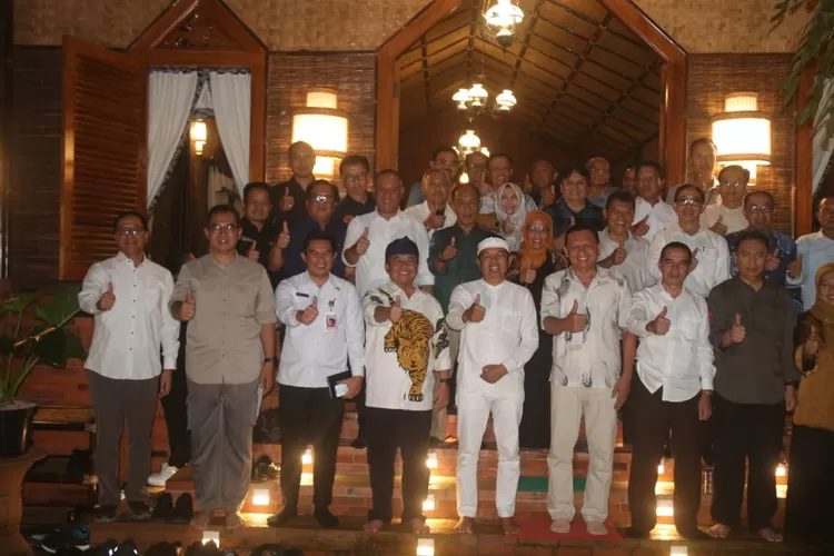 Silaturahmi dan Optimalisasi Pembangunan Daerah di Lembur Pakuan, Kabupaten Subang, Rabu, 12 Februari 2025. (Diskominfo)