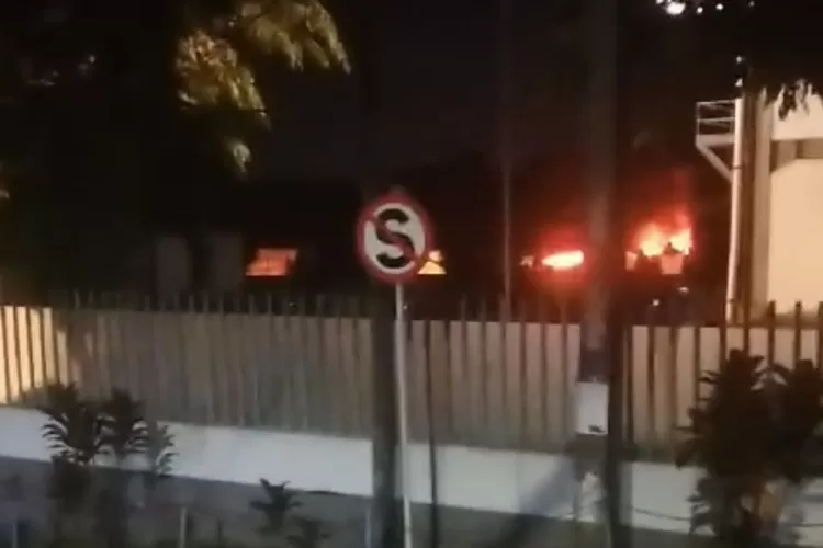 Kebakaran di salah satu gudang di Gunungputri, Kabupaten Bogor. (Ist)