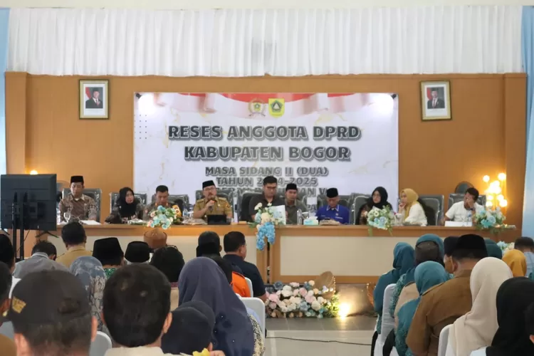 Reses Anggota DPRD Kabupaten Bogor masa sidang II di&nbsp;Aula Kantor Kecamatan Rumpin, Selasa, 18 Februari 2025. (DPRD Kabupaten Bogor)