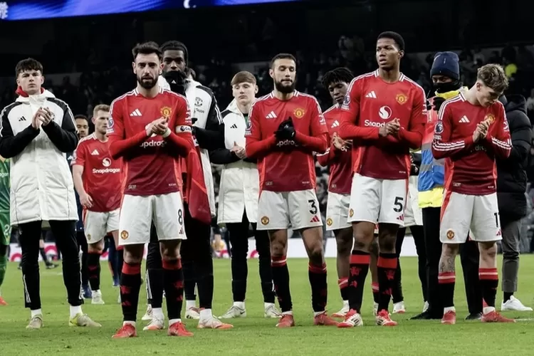 Performa Manchester United yang kian memburuk di Premier League membuat legenda Rio Ferdinand khawatir Setan Merah akan degradasi pada akhir musim. (Instagram : manchesterunited)