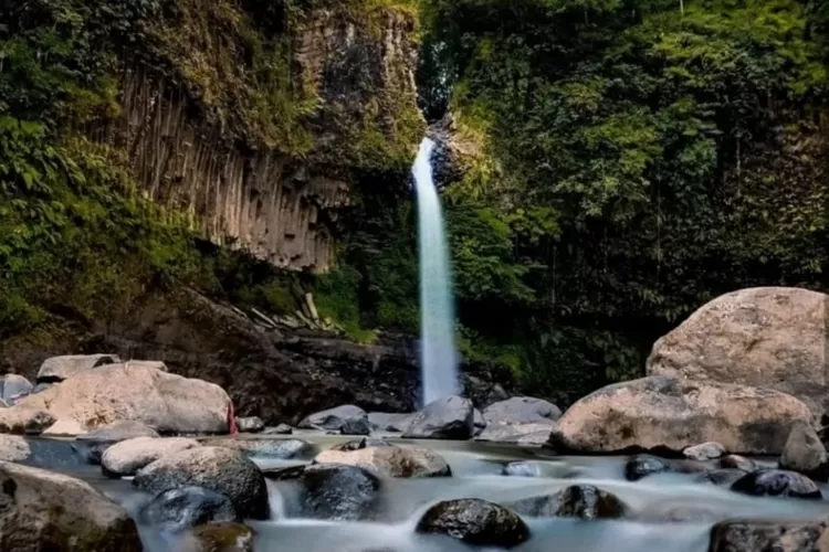 Buat kamu yang ingin liburan akhir pekan ke Leuwiliang Bogor, nih rekomendasi tempat wisata viral disana (Instagram/@enjoybogor)