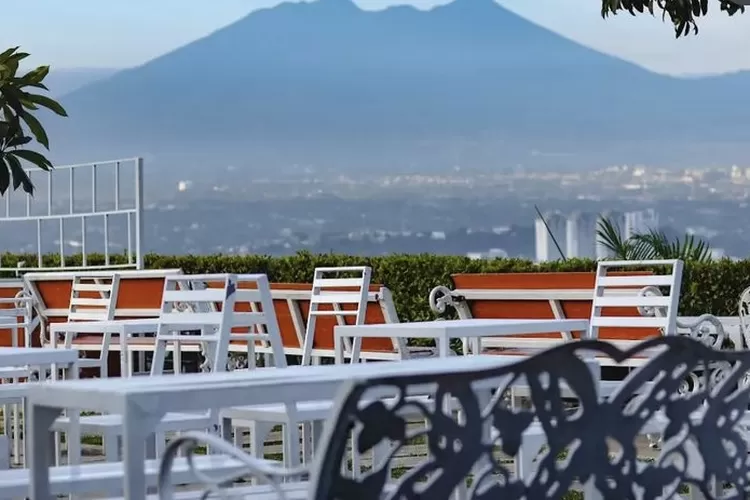 Rekomendasi tempat ngabuburit seru di Sentul sambil nunggu waktu buka puasa (Instagram/@tamanfathan_hambalang)