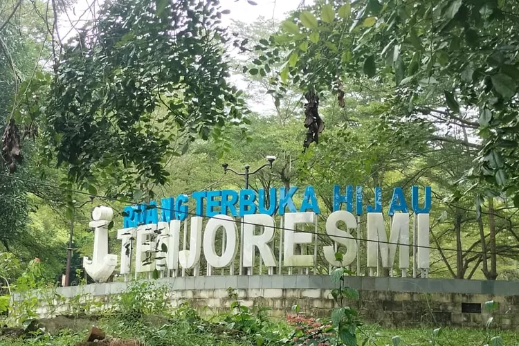 Adanya udara sejuk di Taman RTH Tenjoresmi, kini menjadi tempat favorit ngabuburit warga Palabuhanratu, Kabupaten Sukabumi (ist)
