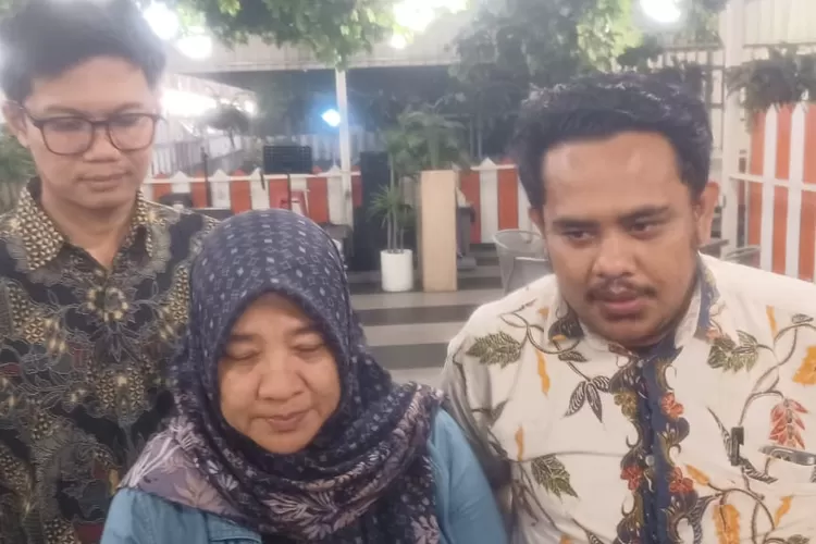 Seorang tamu Hotel Anugrah Sukabumi yang viral setelah dikenai denda Rp1 juta gegara satukan twin bed sudah diperiksa polisi (ist)