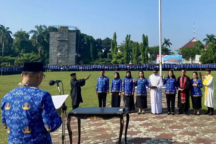 Ilustrasi pengangkatan CPNS (Arifin - Metropolitan)