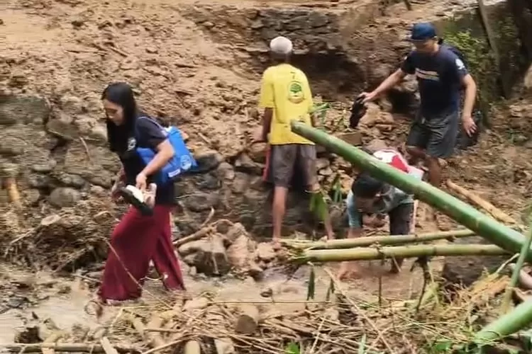 Rangkuman pencarian korban bencana di Kabupaten Sukabumi, lima orang ditemukan dan tiga masih tertimbun longsor (ist)