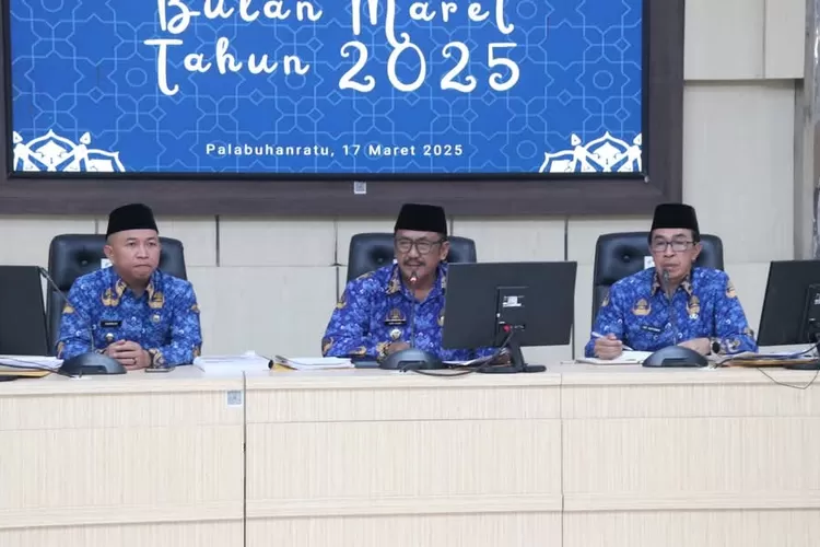 Dalam rapat dinas bulanan, Bupati Sukabumi Asep Japar membahas strategi penanganan bencana dan stabilitas pangan (ist)