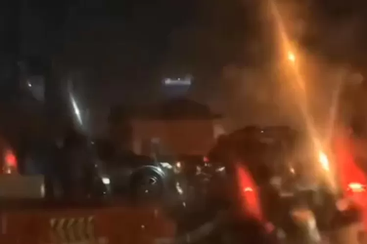 Kecelakaan beruntun di Jalan Raya Cileungsi - Jonggol, kabupaten Bogor. (Tangkapan layar)