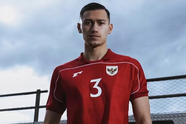 Kapten Timnas Indonesia Jay Idzes berikan pesan haru usai  Indonesia gagal masuk Piala Dunia 2026. (Instagram : jayidzes)