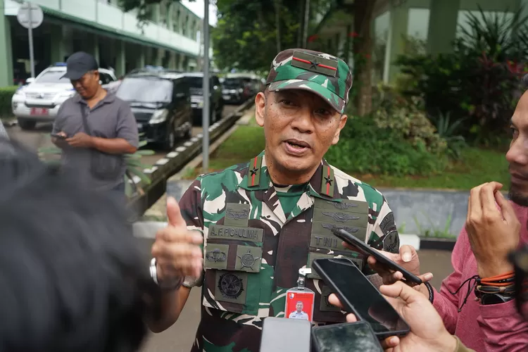 Danlanud ATS Marsma TNI Ferdinand Picaulima usai mengikuti Apel Gelar Pasukan Operasi Ketupat Lodaya 2025 di Kodim 0621 Kabupaten Bogor, Kamis, 30 Maret 2025. (Arifin - Metropolitan)