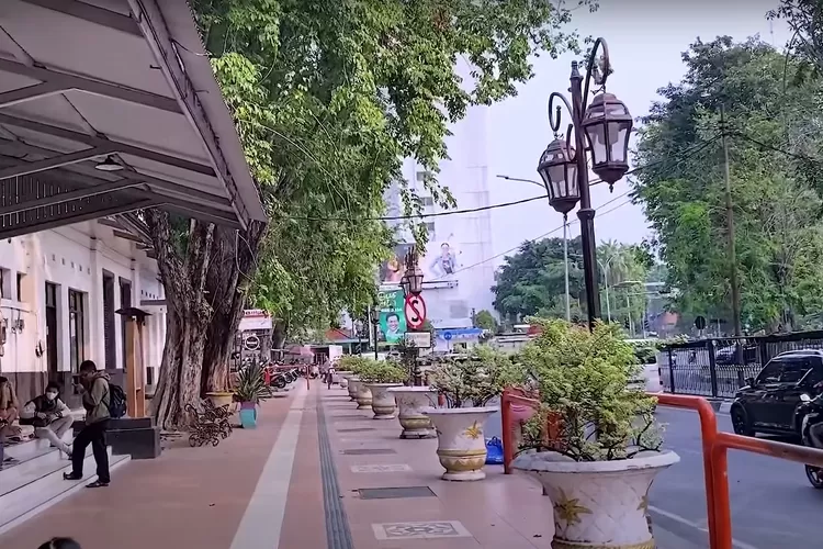 Yuk lihat daftar tempat ngabuburit di Surabaya sambil menunggu waktu buka puasa