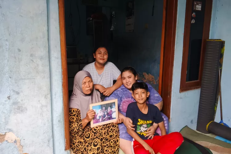 Tim Rescue Damkar Kabupaten Bogor tercatat dua kali membantu almarhum Tarjo yang menderita obesitas di Kabupaten Bogor (ist)