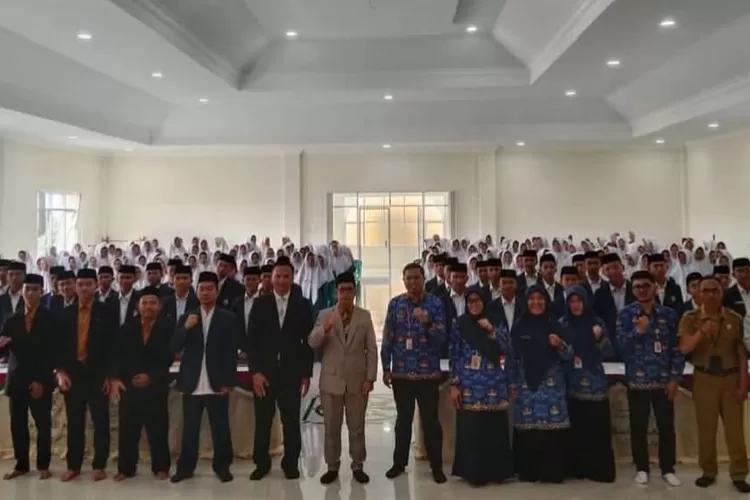 Untuk meningkatkan kemandirian ekonomi warga, DPMPTSP Kabupaten Sukabumi menggelar pelatihan wirausaha dan pembuatan NIB (ist)