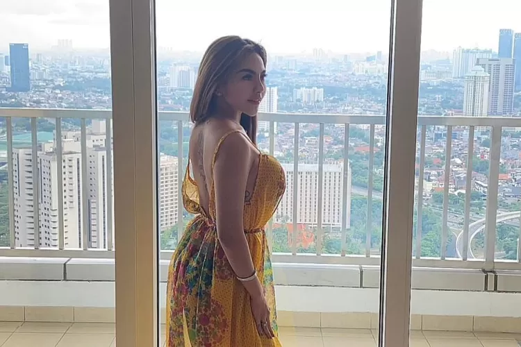 Lisa Mariana disebut hamil anak Revelino. (Instagram/@lisamarianaaa)